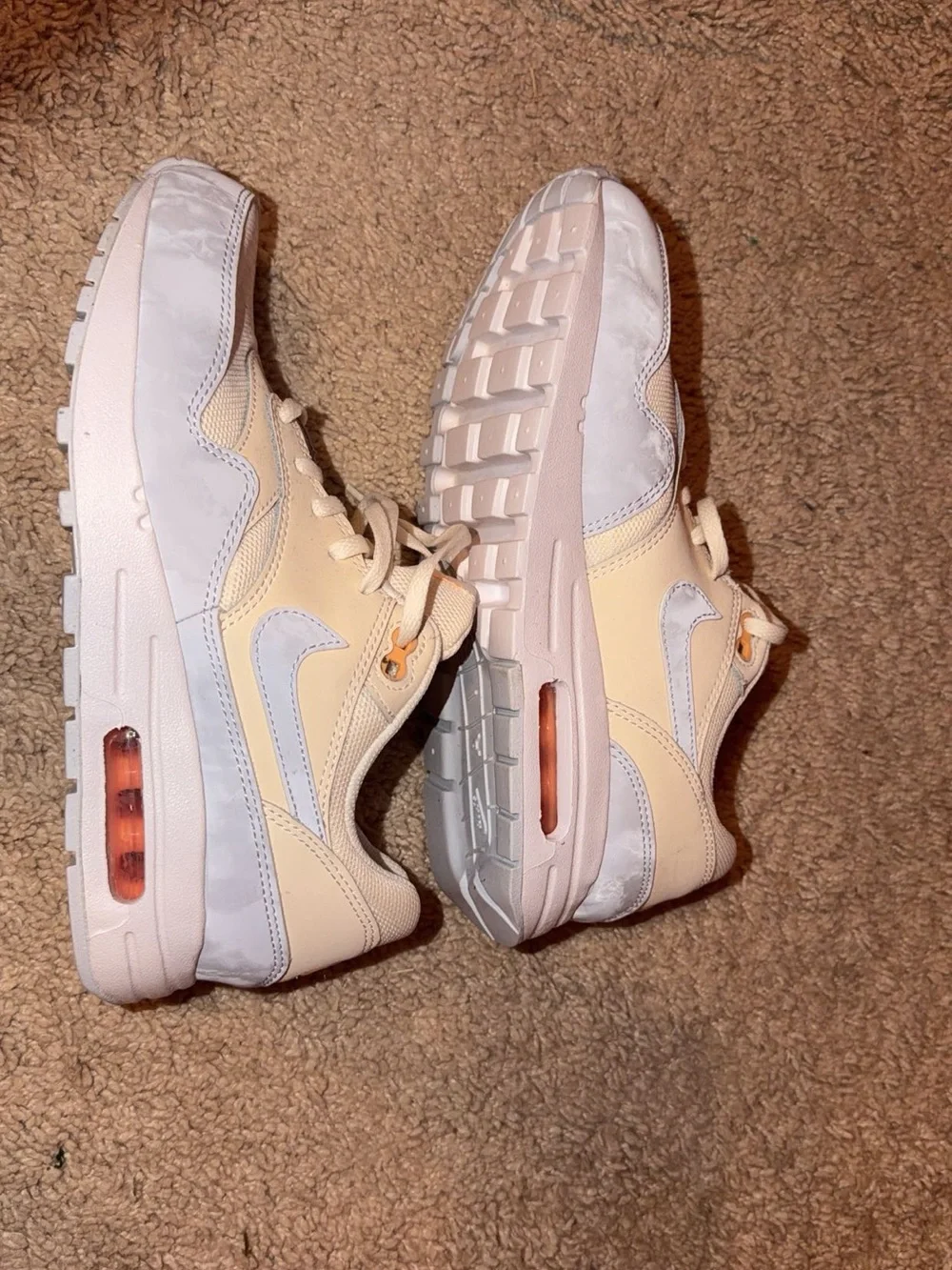 Nike Cream and Light Blue Low-Top Sneakers